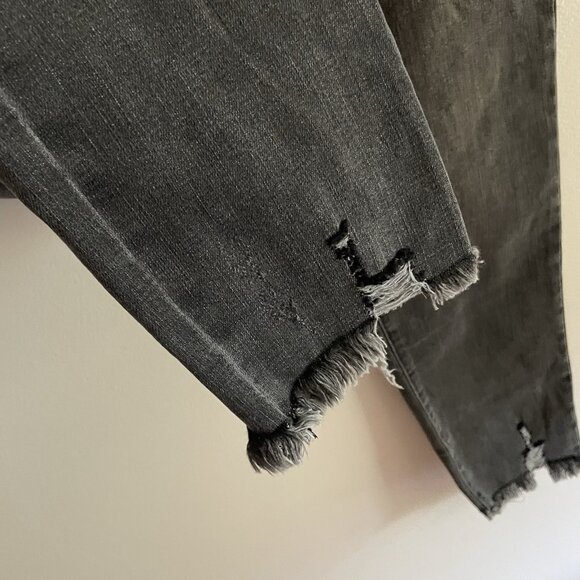 Risen Women Waist 32/Size 15 Charcoal Gray Raw Distress Hem 5-Pocket Denim Jeans - Picture 3 of 12